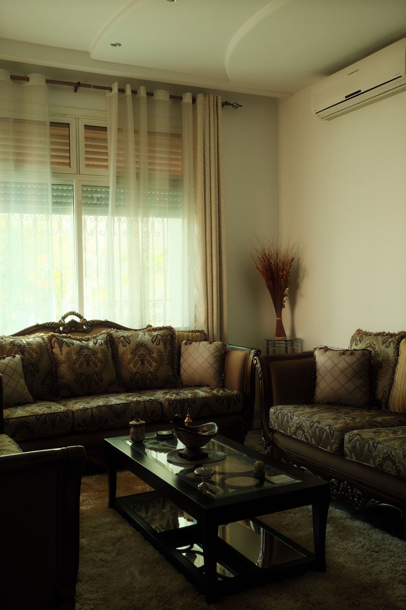 Turnkey 3BHK living room interior in Hadapsar, Pune
