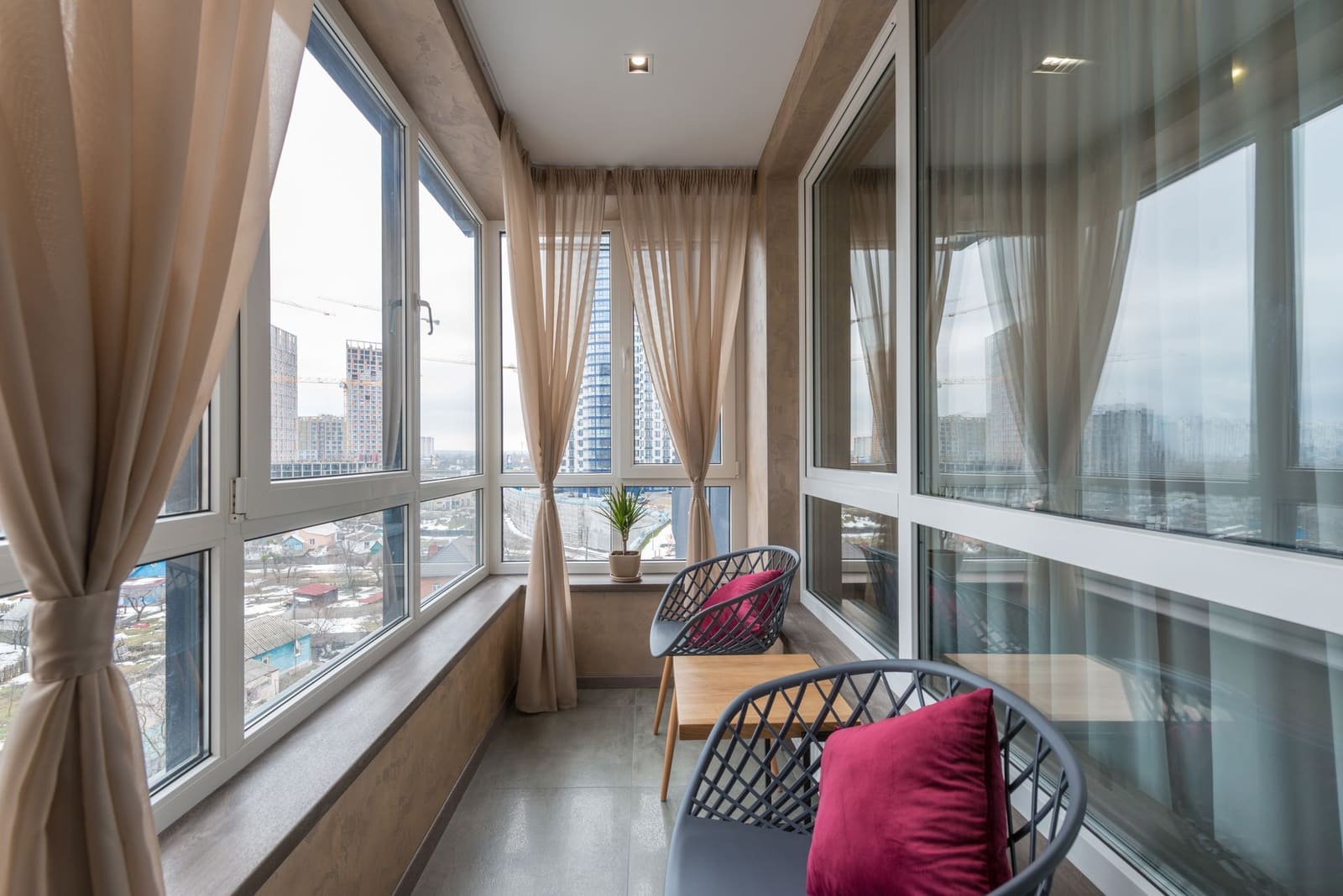 Penthouse bedroom with terrace access in Kalyani Nagar